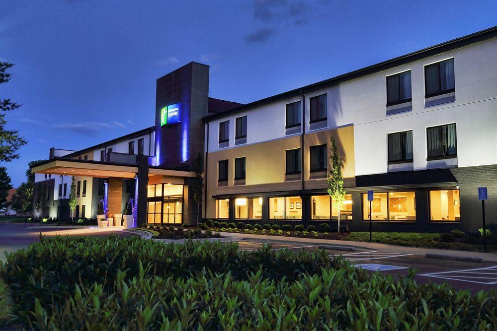 Holiday Inn Express Brentwood-South Cool Springs By Ihg Eksteriør billede